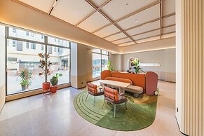 Orange Hotel