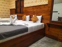 village avenue resort