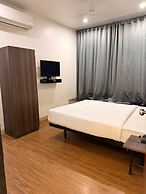 HOTEL LOTUS