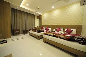 Hotel SS Royal