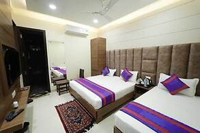 Hotel SS Royal