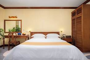 Domi Hotel