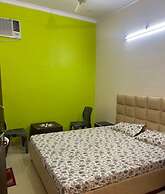Hotel Aparna Palace