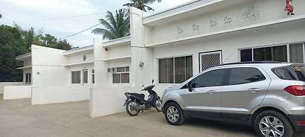 3 x 2BR each good for 12pax 3km to beach