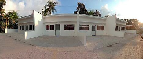 3 x 2BR each good for 12pax 3km to beach