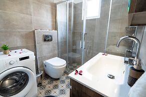 Ilias House