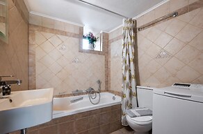 Souda Bay Cottage