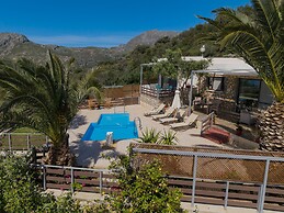 Souda Bay Cottage