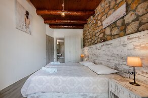Souda Bay Cottage