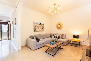 Stefanakos House