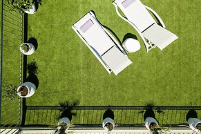 Stefanakos House
