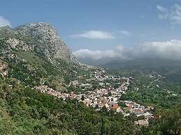 Stefanakos House