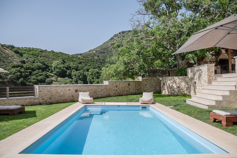 River View Villa
