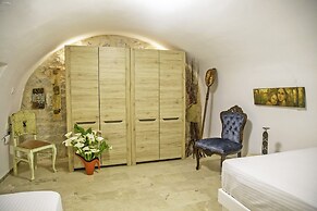 Areopolis Art Apartment