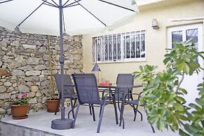 Areopolis Art Apartment