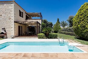Mera Villa