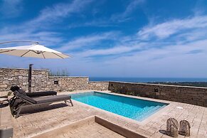 Villaki House