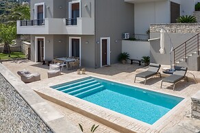 Villaki House
