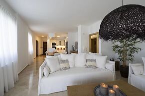 Helen Luxury Holiday House