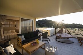 Helen Luxury Holiday House
