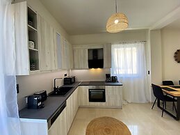 Ionias Seaside Apartment