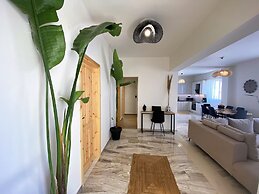 Ionias Seaside Apartment