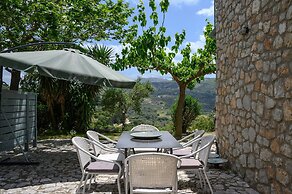 Manousaki Villa