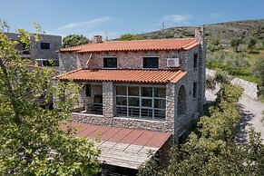 Rozare Villa