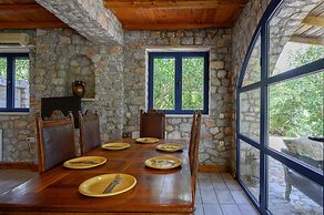 Rozare Villa