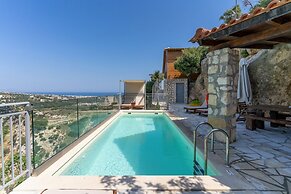 Villa Faragi Sophie