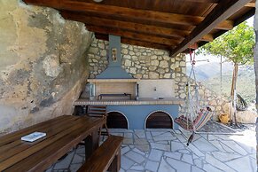 Villa Faragi Sophie