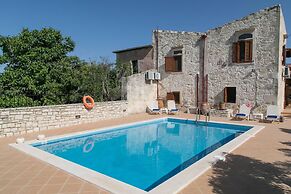 Afroditi 4 Villa