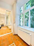 Bright and Spacious 2BR Flat Westbahnhof