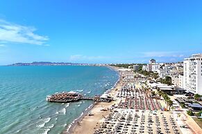 Brisa Del Mar Beachfront Apartment 115