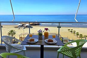 Brisa Del Mar Beachfront Apartment 115