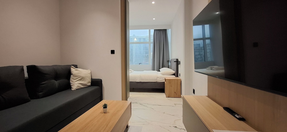 Ilion Apartments