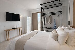 Reya Suites