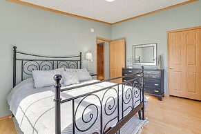 8 Mi to Dtwn Rochester: Peaceful Home w/ Deck!
