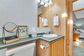 8 Mi to Dtwn Rochester: Peaceful Home w/ Deck!