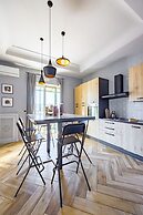 Elite Art Palace by Napoliapartments