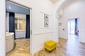 Elite Art Palace by Napoliapartments