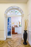 Elite Art Palace by Napoliapartments
