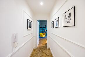 Elite Art Palace by Napoliapartments