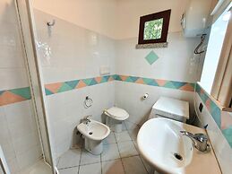 Apartment With Pool and Private Parking