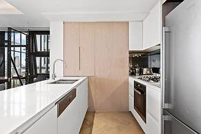 Beautiful 2-bed Unit In Incredible Location