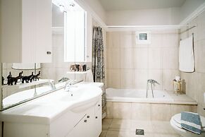 Rahes Villa With Private Swimming Pool