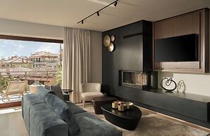 Ceci Suites