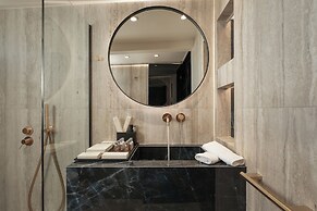 Ceci Suites