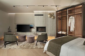 Ceci Suites
