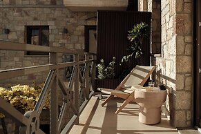 Ceci Suites